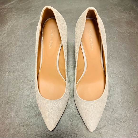 Calvin Klein Gayle Pumps - Picture 6 of 8